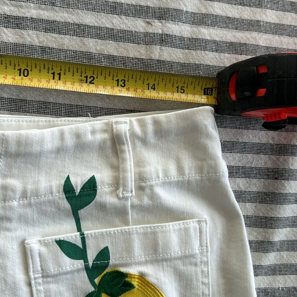 MAEVE by Anthropologie Colette Shorts Limoncello White w/ Lemon design Size 32 - Picture 8 of 10